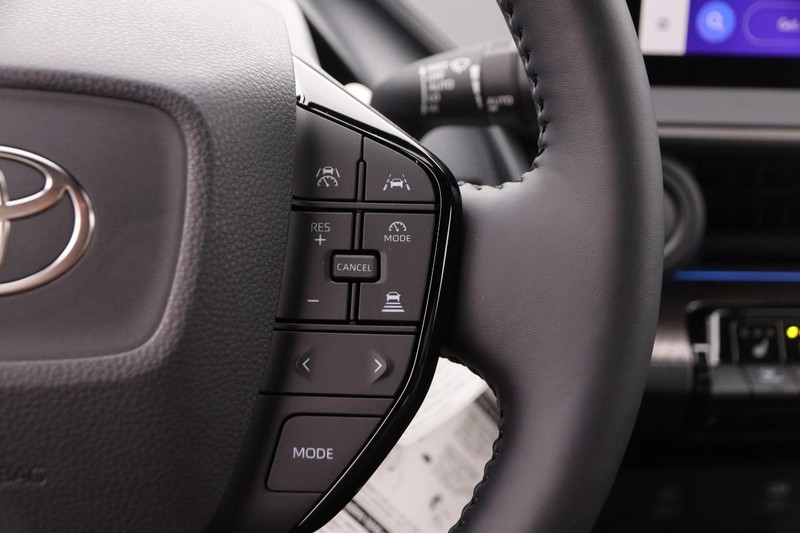 Toyota Prius Vehicle Image 14
