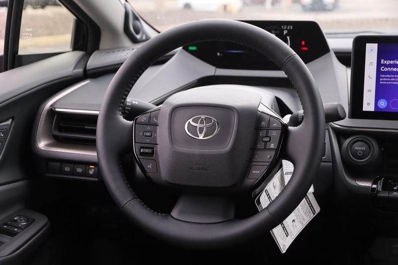 Toyota Prius Vehicle Image 25