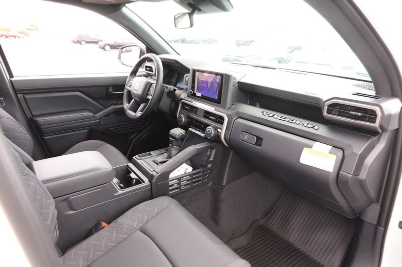 Toyota Tacoma 2WD Vehicle Image 20