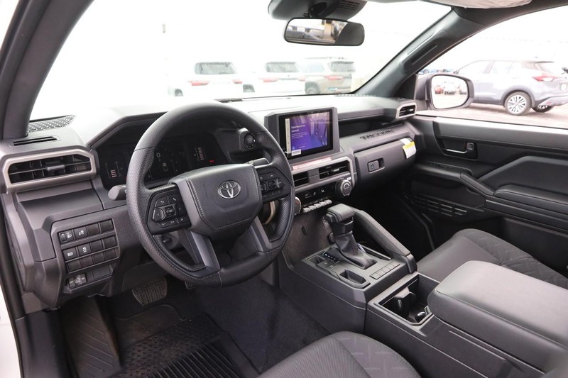 Toyota Tacoma 2WD Vehicle Image 21