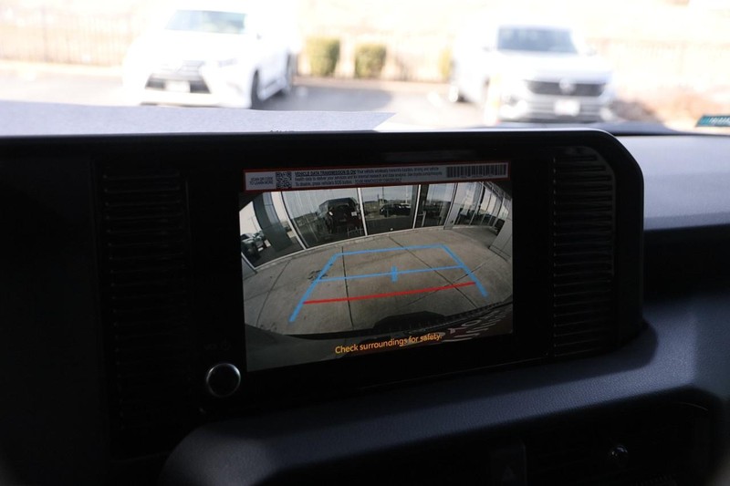 Toyota Land Cruiser Vehicle Image 19