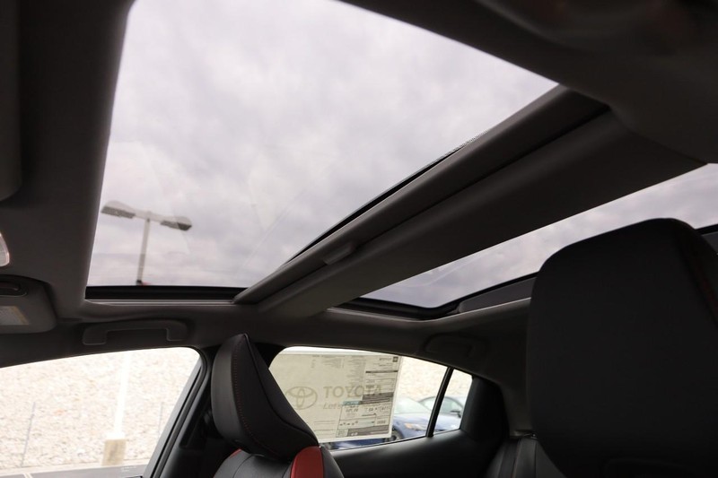 Toyota Prius Prime Vehicle Image 09
