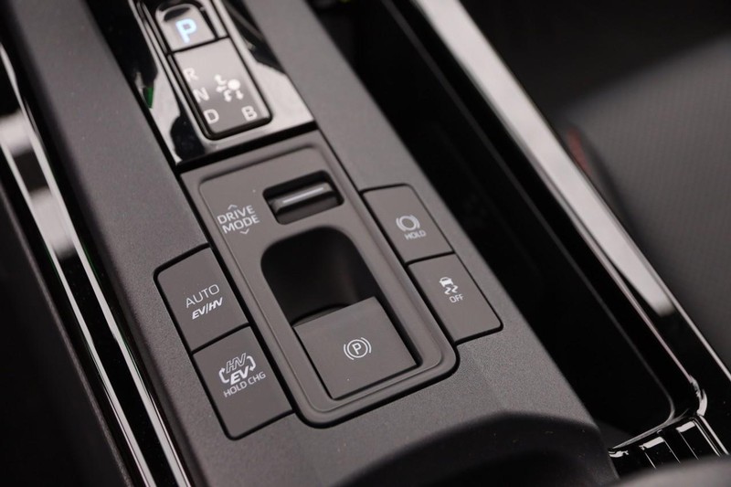Toyota Prius Prime Vehicle Image 20