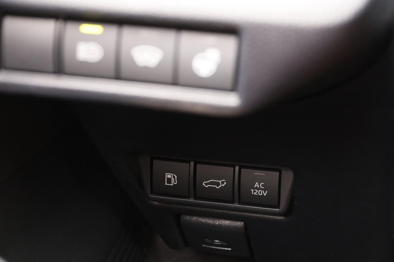 Toyota Prius Prime Vehicle Image 22