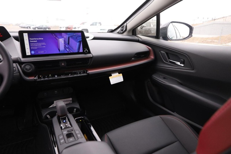 Toyota Prius Prime Vehicle Image 28