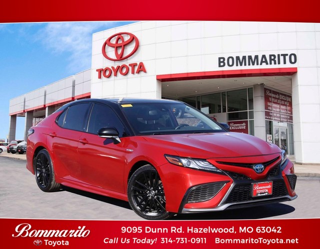 2021 Toyota Camry Hybrid XSE at Bommarito Toyota in Hazelwood MO