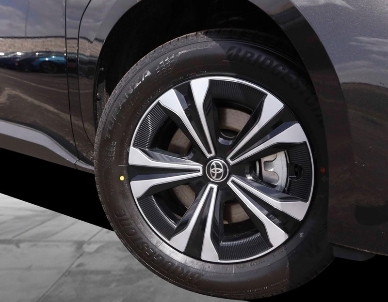 Toyota bZ4X Vehicle Image 03