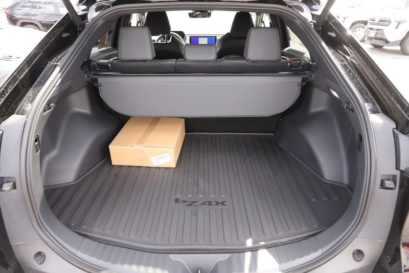 Toyota bZ4X Vehicle Image 07