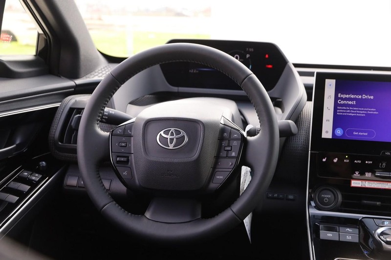 Toyota bZ4X Vehicle Image 23
