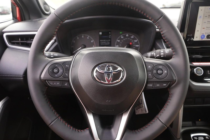 Toyota Corolla Cross Vehicle Image 11