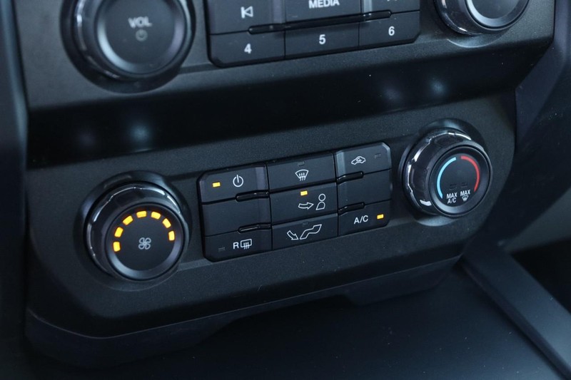 Ford F-150 Vehicle Image 17