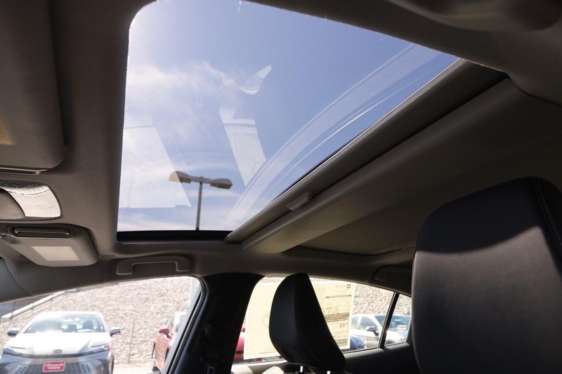 Toyota Prius Vehicle Image 08
