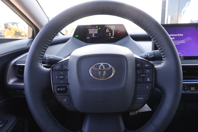 Toyota Prius Vehicle Image 11