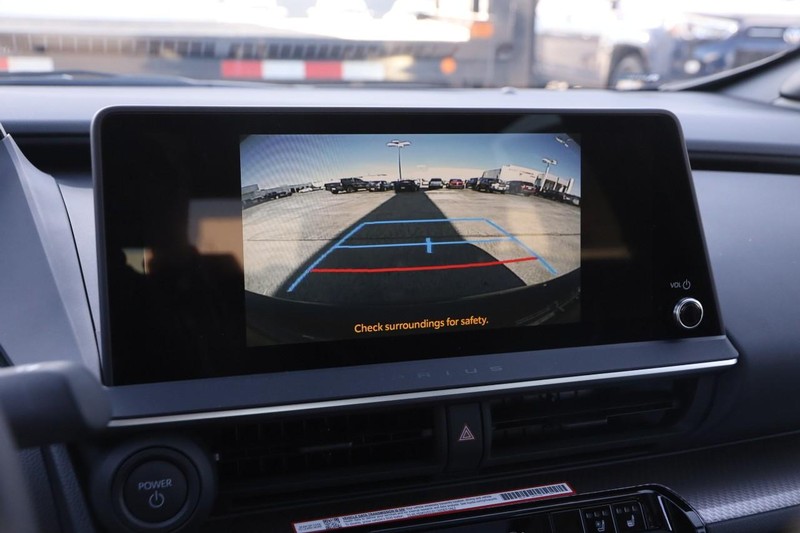 Toyota Prius Vehicle Image 17