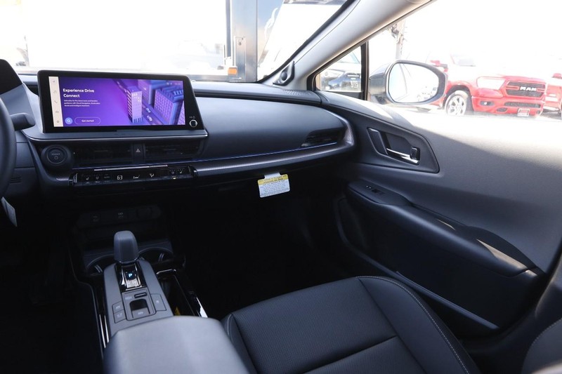 Toyota Prius Vehicle Image 25
