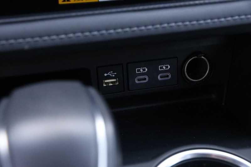 Toyota Highlander Vehicle Image 21