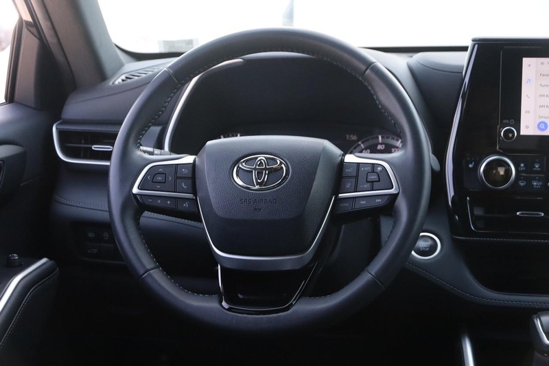 Toyota Highlander Vehicle Image 25