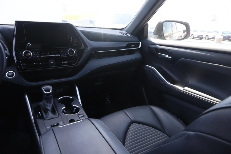 Toyota Highlander Vehicle Image 27