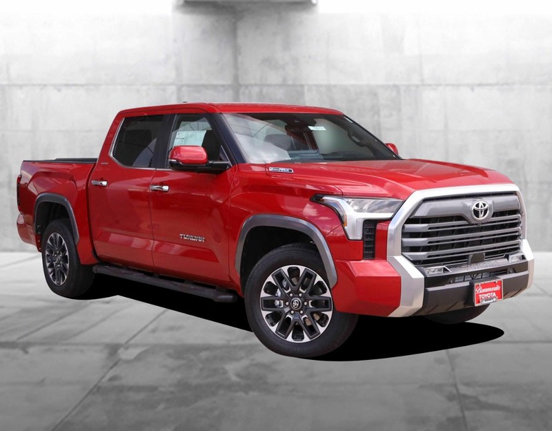 Toyota Tundra 4WD Vehicle Image 02