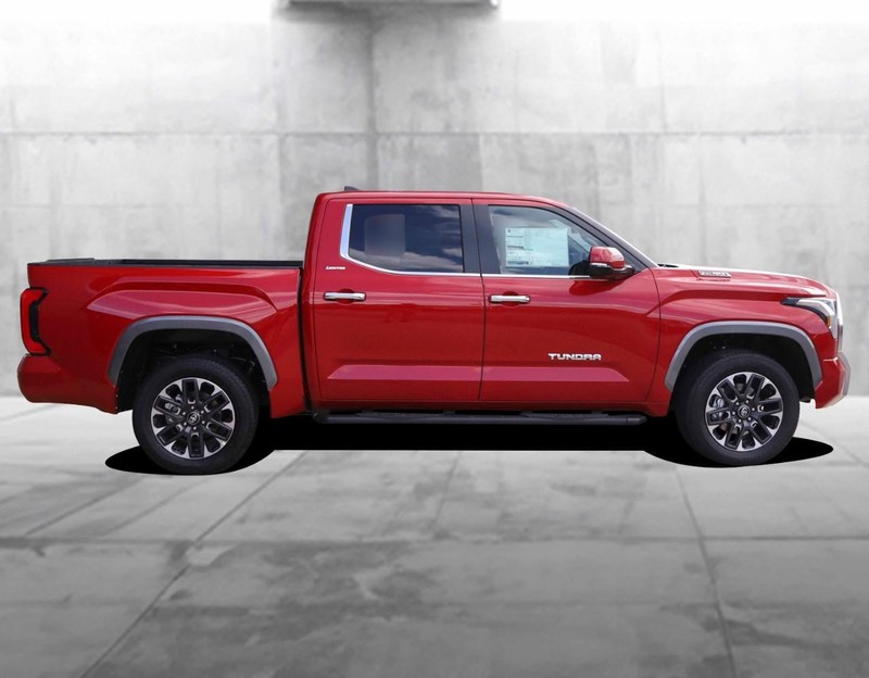 Toyota Tundra 4WD Vehicle Image 05