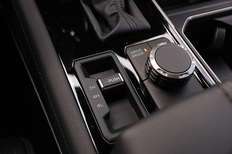 Toyota Tundra 4WD Vehicle Image 20