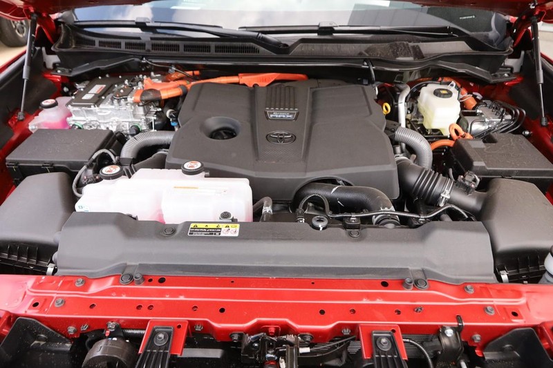 Toyota Tundra 4WD Vehicle Image 30