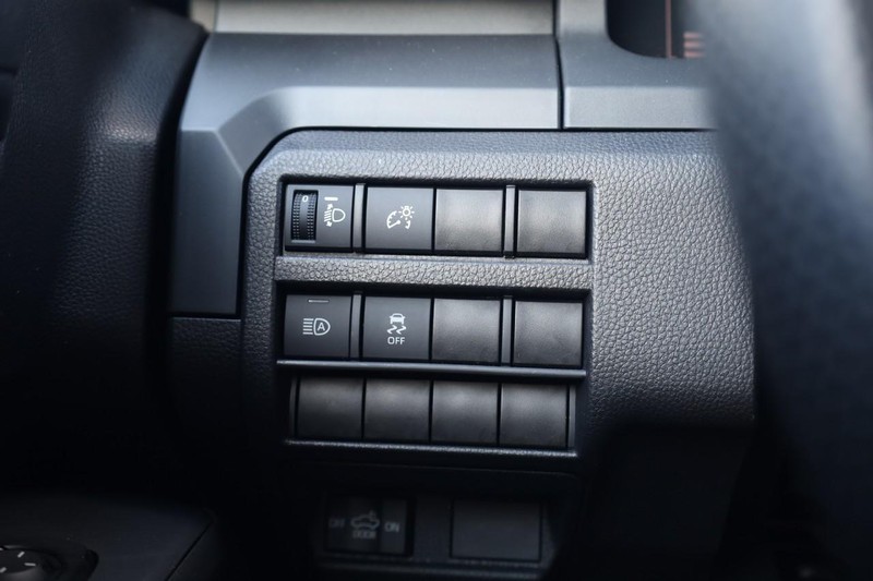 Toyota Tacoma 2WD Vehicle Image 17