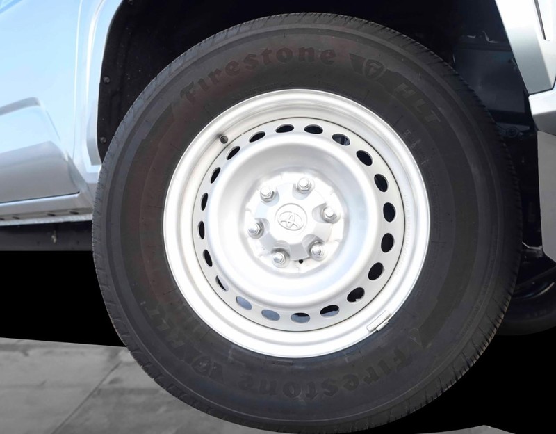 Toyota Tacoma 2WD Vehicle Image 03