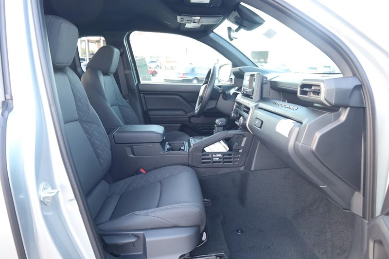 Toyota Tacoma 2WD Vehicle Image 23