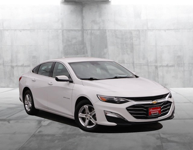 Used 2024 Chevrolet Malibu 1LT with VIN 1G1ZD5ST2RF205922 for sale in Hazelwood, MO