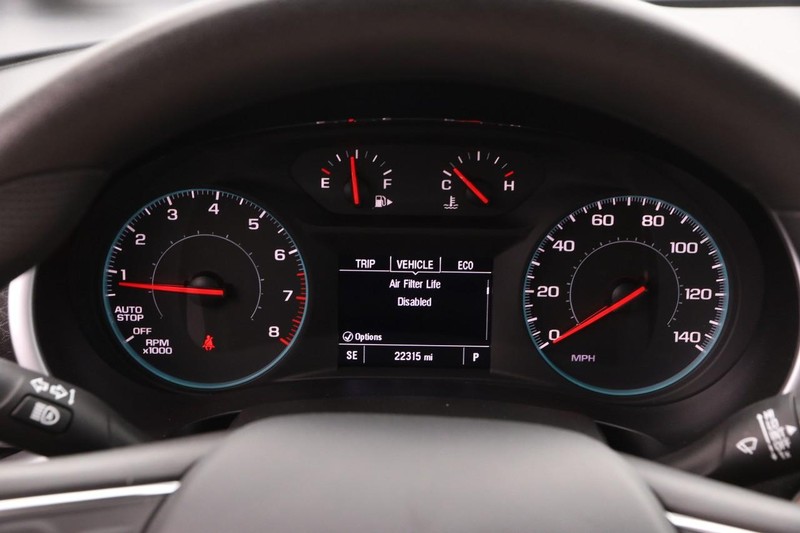 Chevrolet Malibu Vehicle Image 13