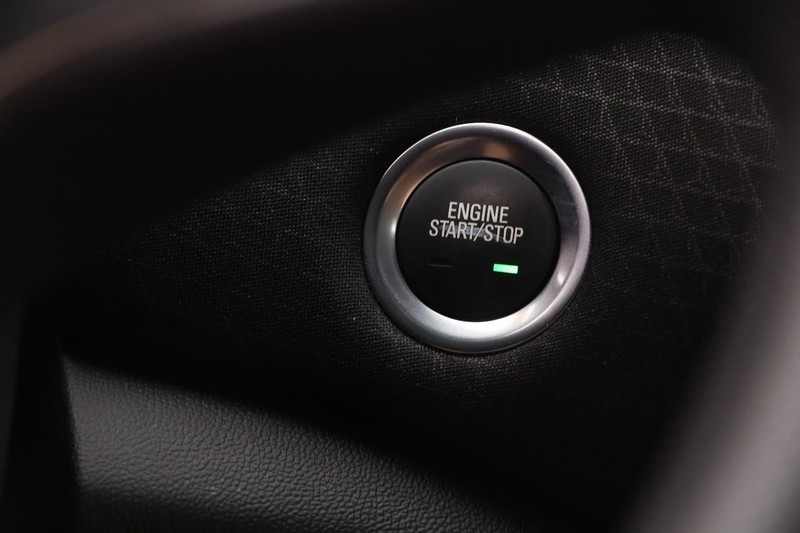 Chevrolet Malibu Vehicle Image 14