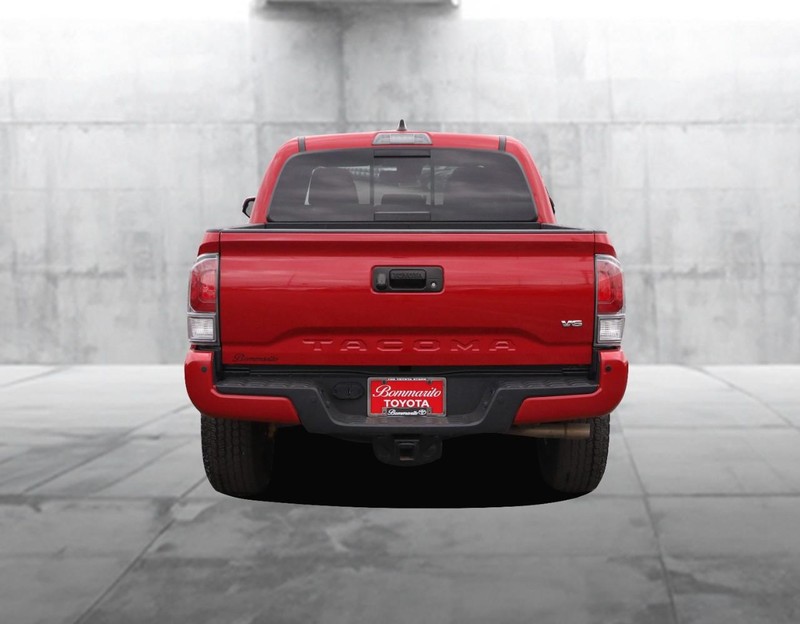 Toyota Tacoma 4WD Vehicle Image 06