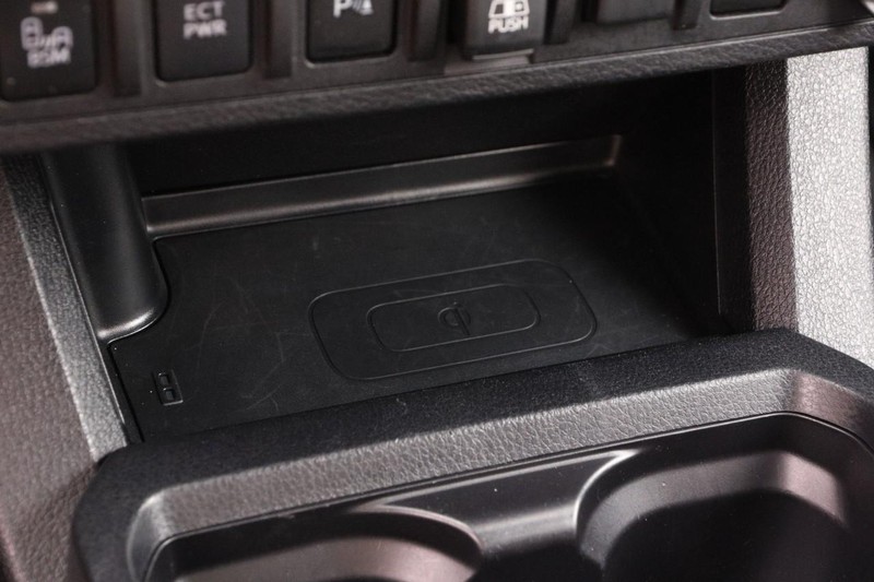 Toyota Tacoma 4WD Vehicle Image 18