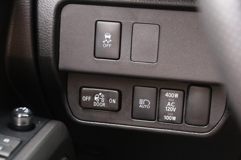 Toyota Tacoma 4WD Vehicle Image 19