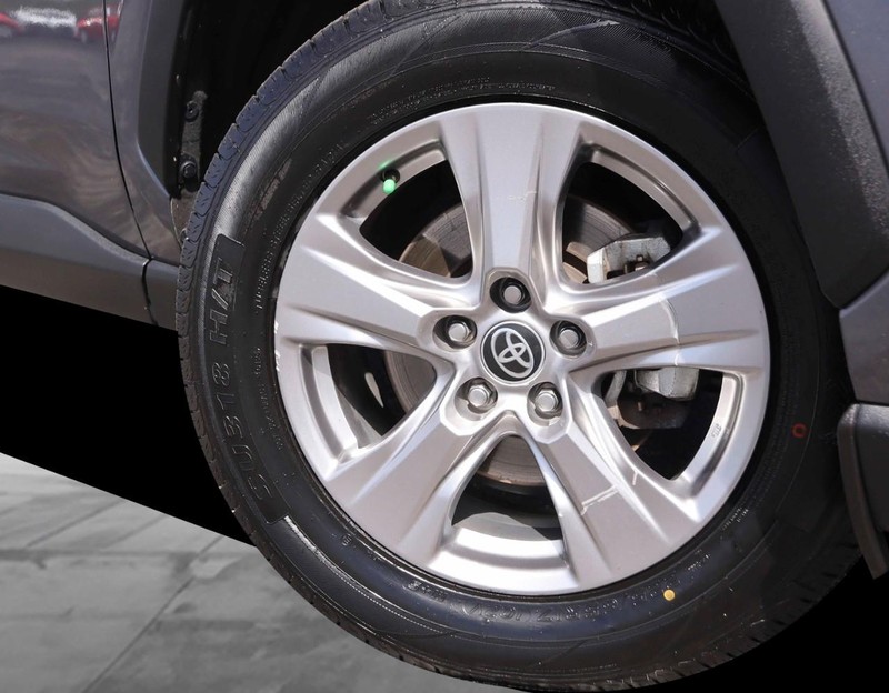 Toyota RAV4 Vehicle Image 03