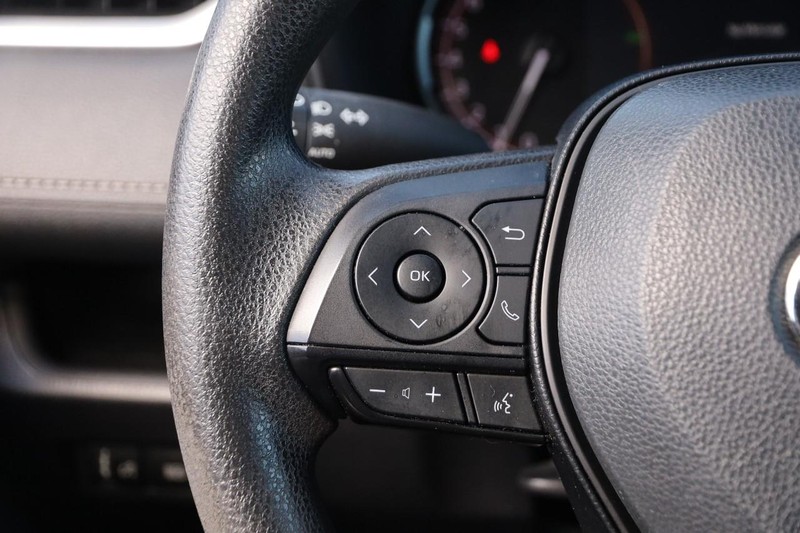 Toyota RAV4 Vehicle Image 11