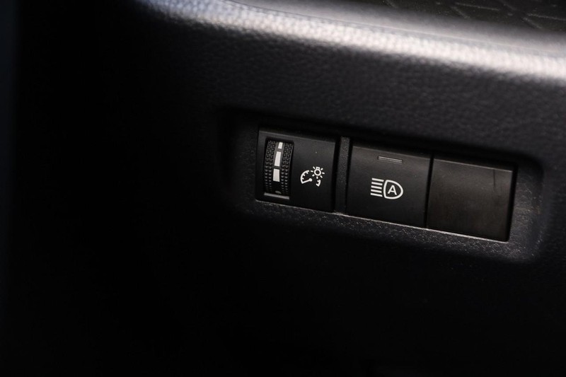 Toyota RAV4 Vehicle Image 18