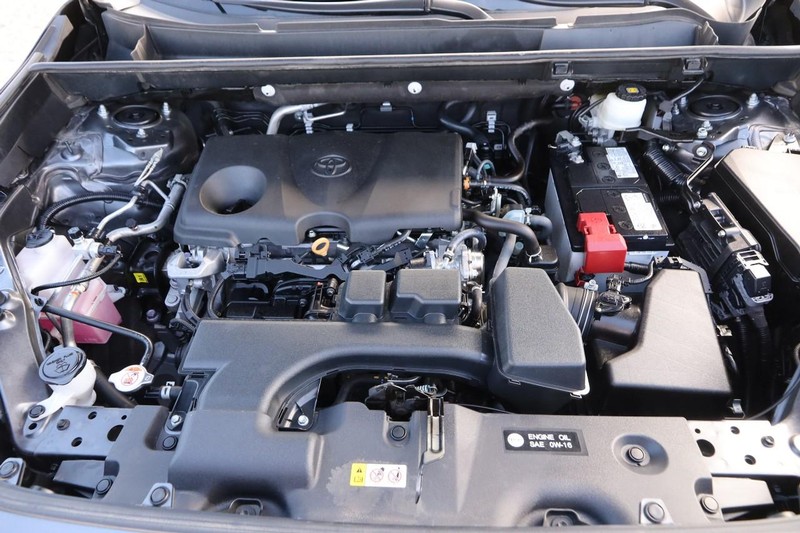 Toyota RAV4 Vehicle Image 25