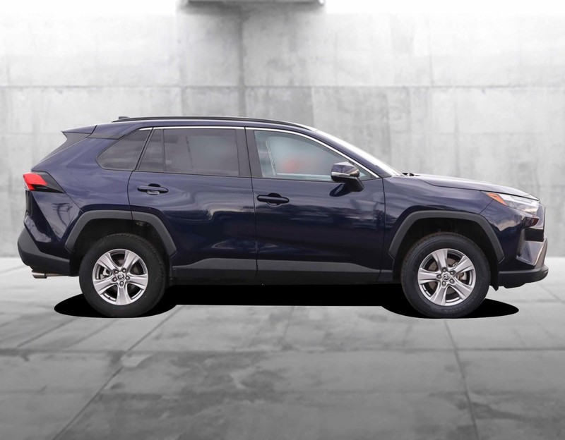 Toyota RAV4 Vehicle Image 05