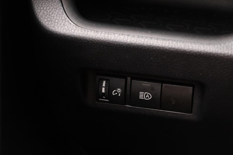 Toyota RAV4 Vehicle Image 19