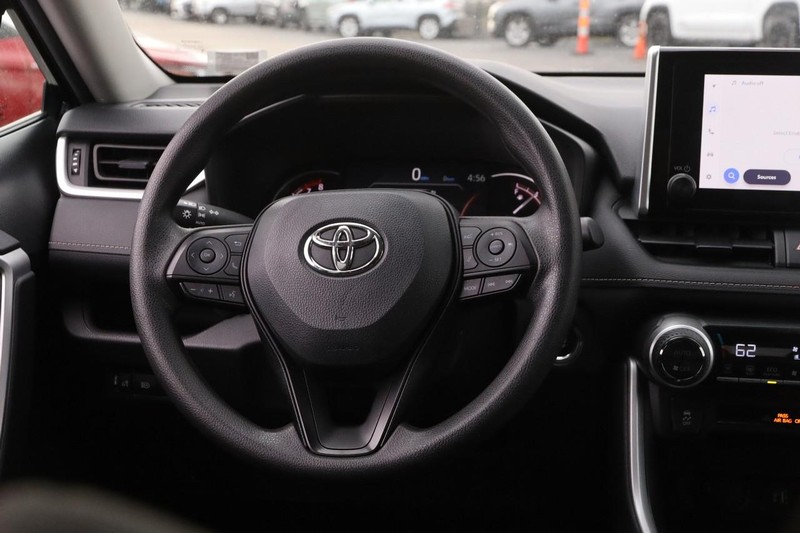 Toyota RAV4 Vehicle Image 22