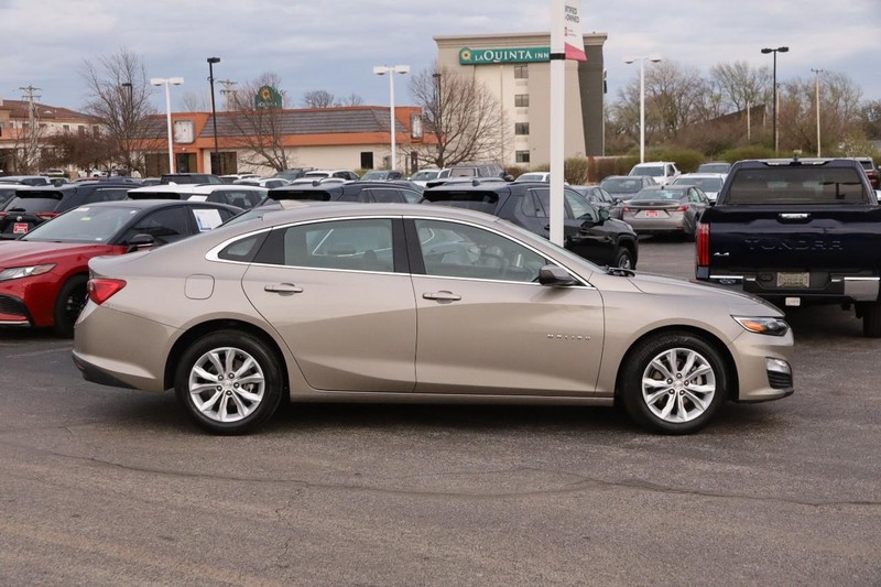 Chevrolet Malibu Vehicle Image 05