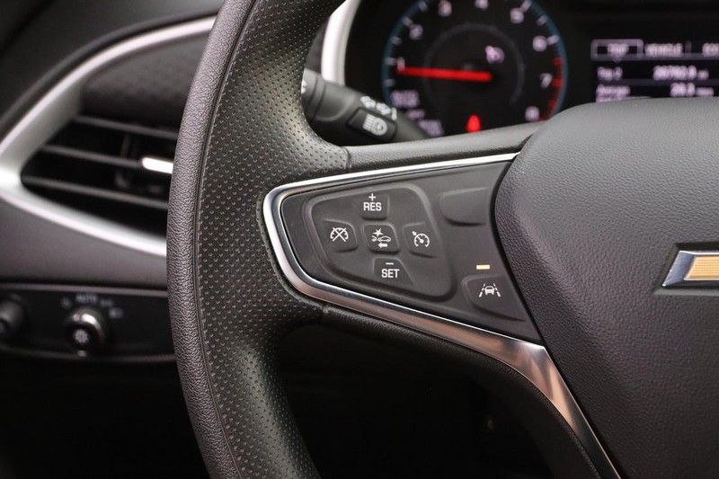 Chevrolet Malibu Vehicle Image 11