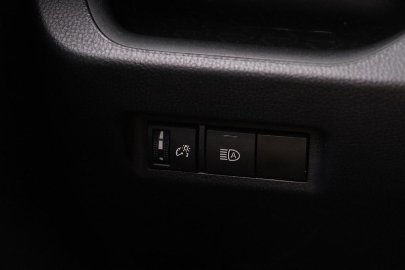 Toyota RAV4 Vehicle Image 19