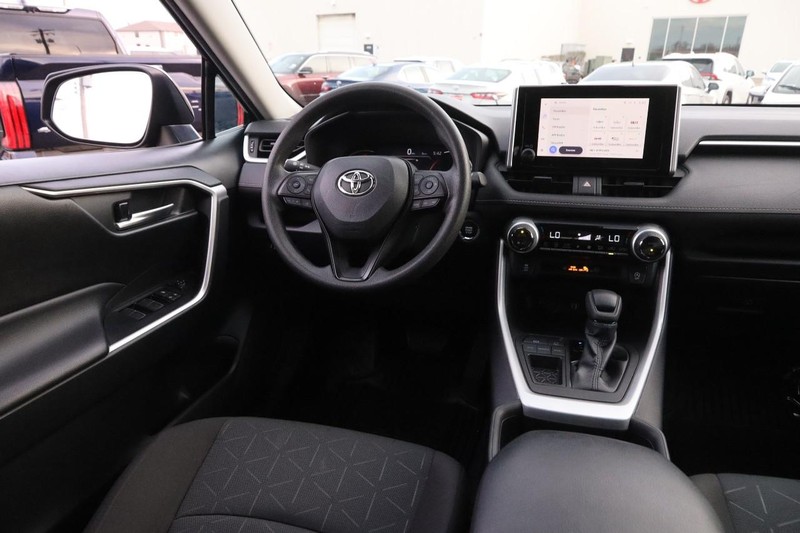 Toyota RAV4 Vehicle Image 21