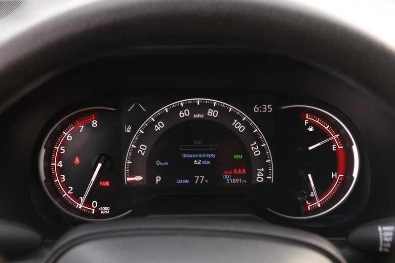 Toyota RAV4 Vehicle Image 13