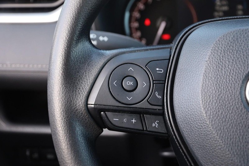 Toyota RAV4 Vehicle Image 11