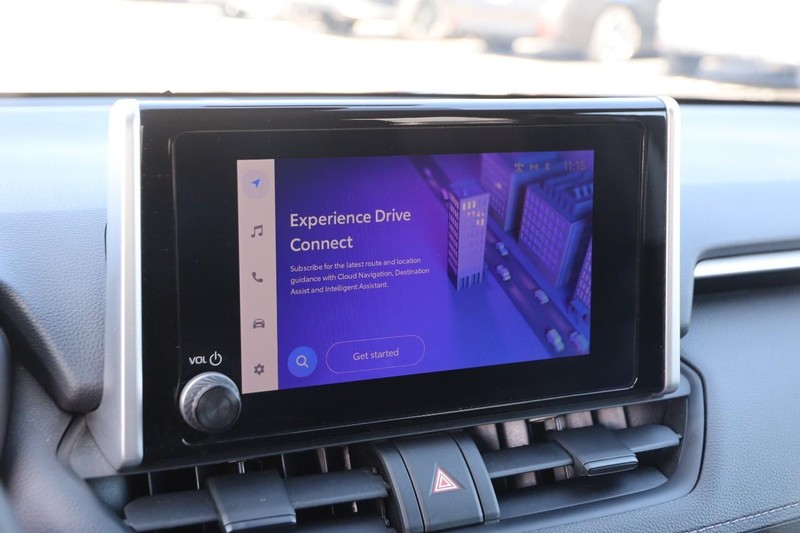 Toyota RAV4 Vehicle Image 15
