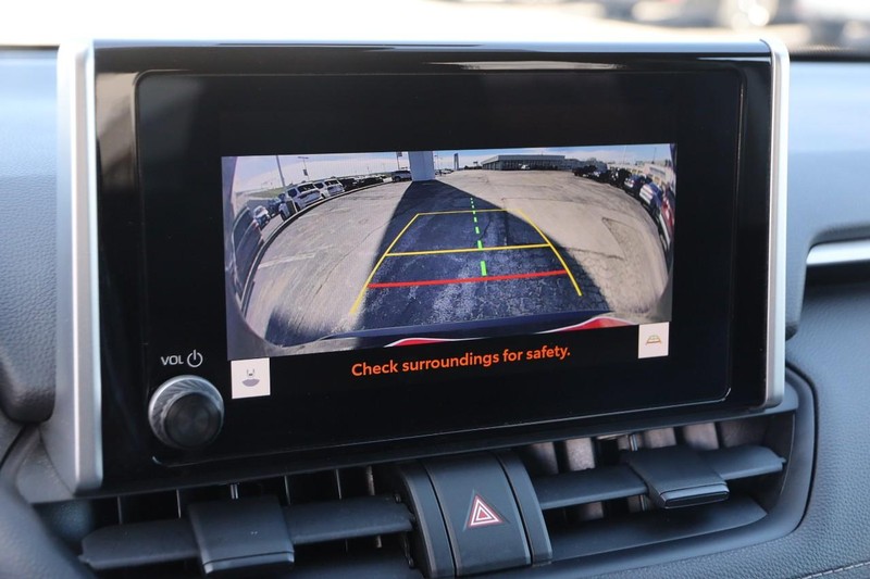 Toyota RAV4 Vehicle Image 16